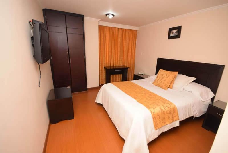 Hotel Zafiro Plaza Тунха Экстерьер фото